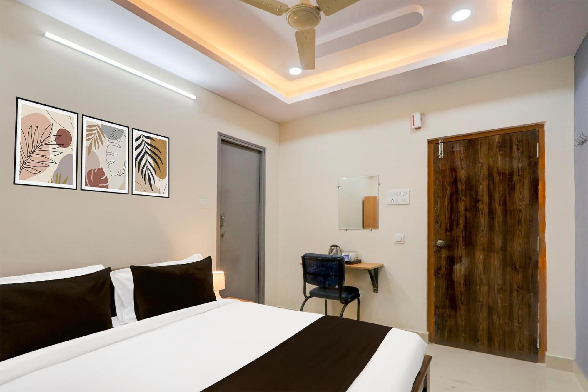 Super Townhouse Nanak Ram Guda Near Waverock Sez Хайдарабад Экстерьер фото